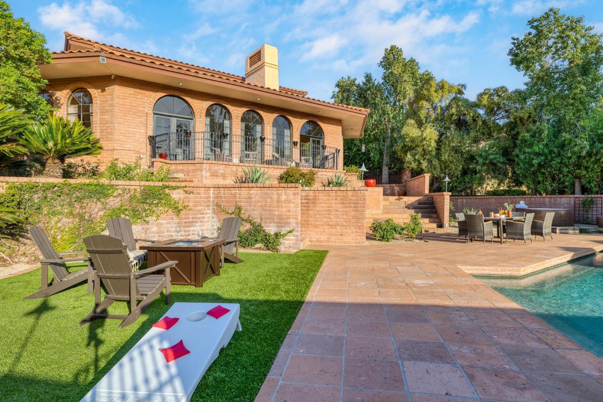 Diamondback By Avantstay Luxury Retreat Pool Holiday home *