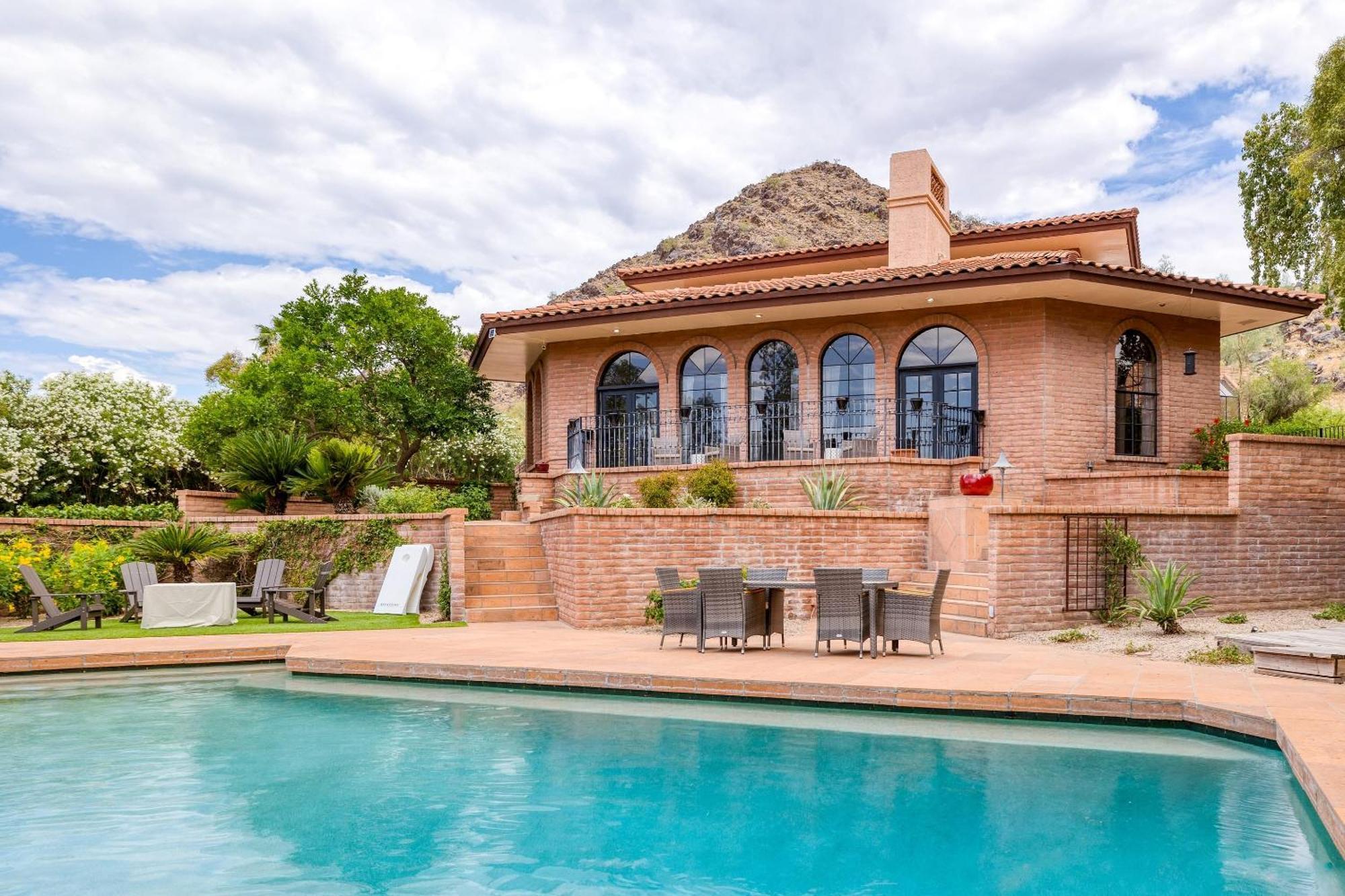 Diamondback By Avantstay Luxury Retreat Pool Holiday home *